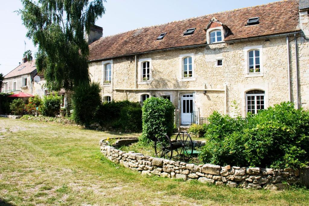 Fresne-la-Mere La Vieille Ferme Bed & Breakfast エクステリア 写真