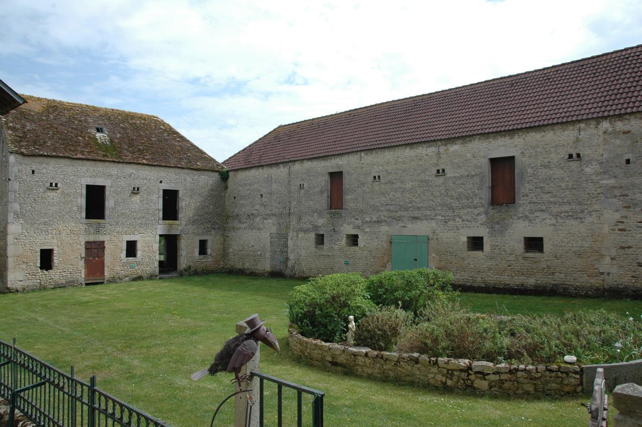 Fresne-la-Mere La Vieille Ferme Bed & Breakfast エクステリア 写真