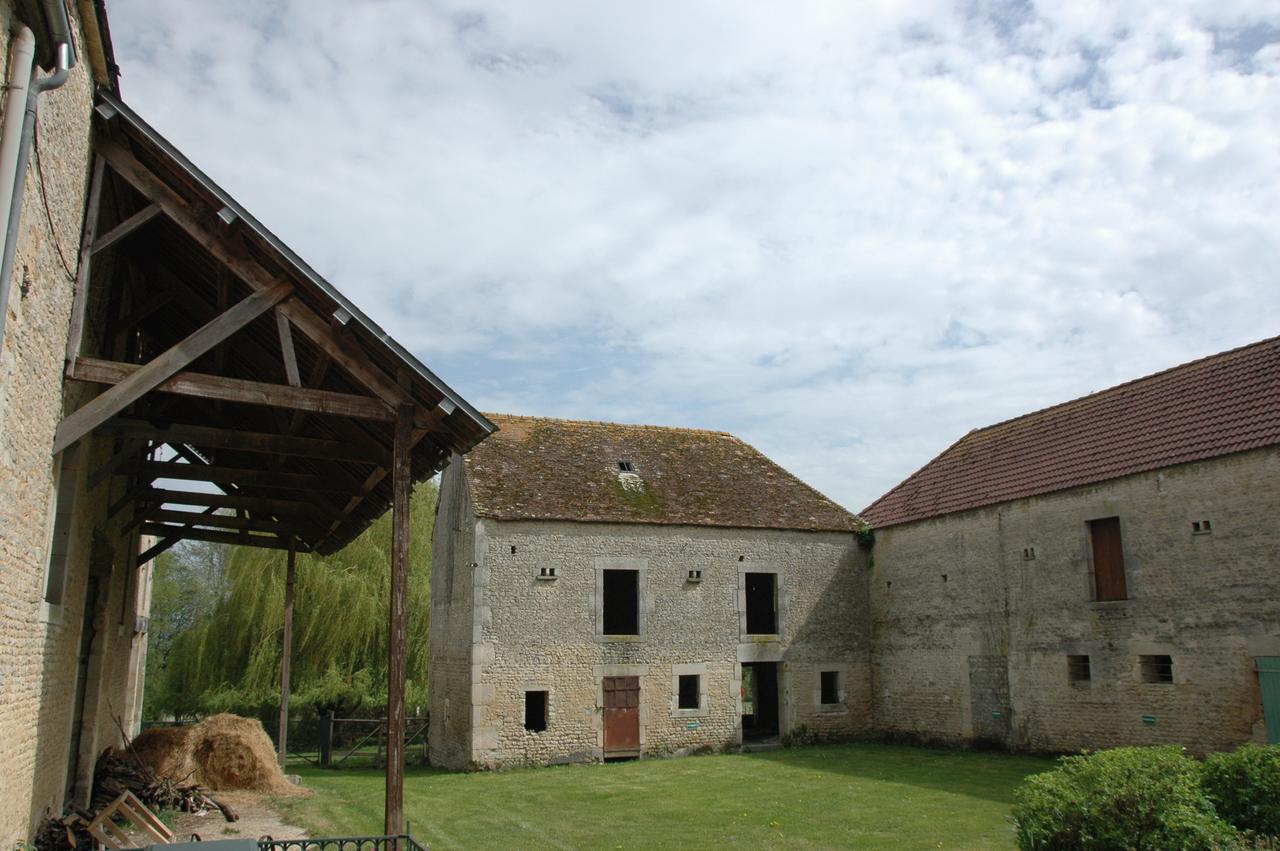 Fresne-la-Mere La Vieille Ferme Bed & Breakfast エクステリア 写真